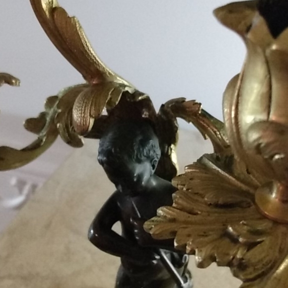 Perfect Angels: Pair of Antique French Dore Bronze candelabras - Picture 2 of 11